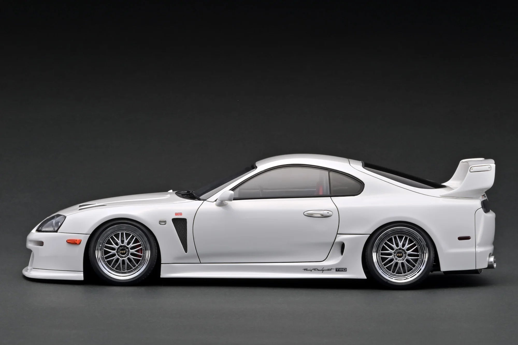 Ignition Model 1:18 Toyota Supra (A80) TRD 3000GT in White